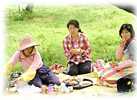 ニキータくんとお菓子食べてるのくん